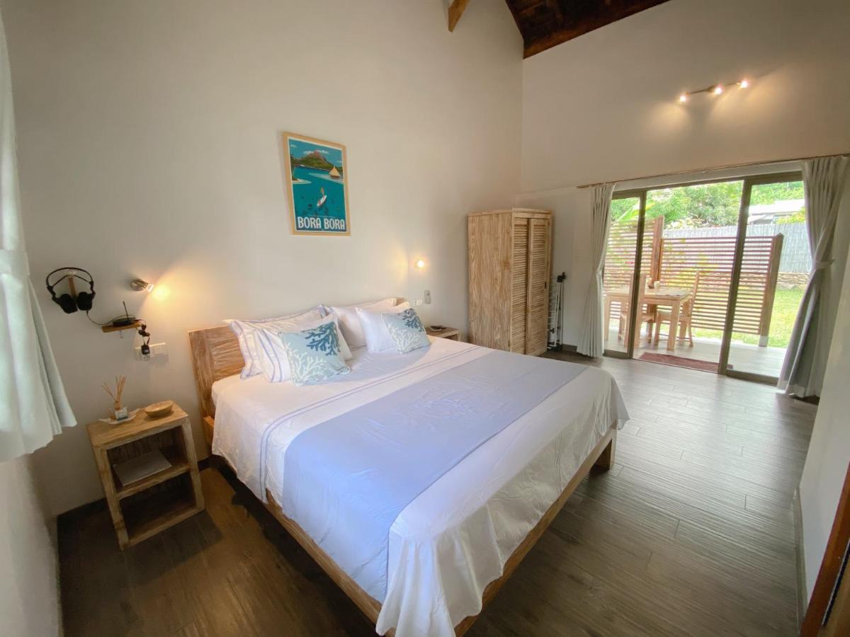 Fare Noanoa Hotel Paea Buitenkant foto